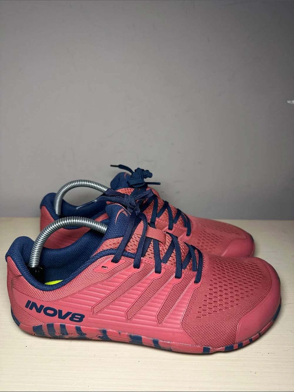 Inov-8 mens bare-xf boomerang Coral Pink and Navy Trail Sneakers m